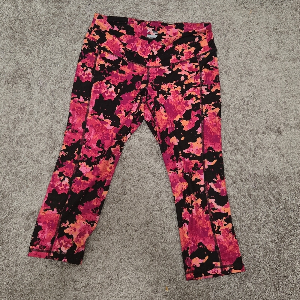 Old Navy Pink and Black Floral Crop Leggingss